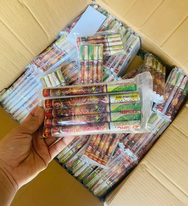 Ống phun hoa lửa cầm tay z121